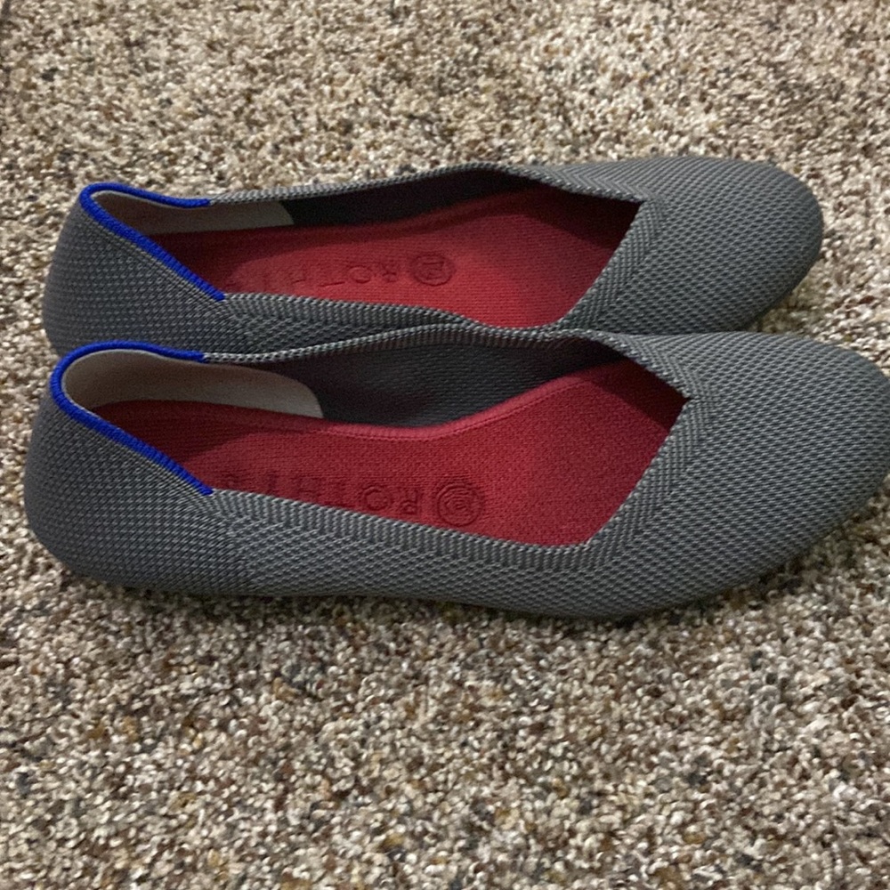 Size 8 charcoal Rothy’s - Picture 3 of 3